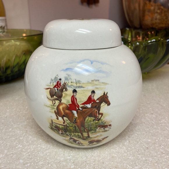 Burleigh • Ginger Jar/Tea Caddy - Picture 2 of 5